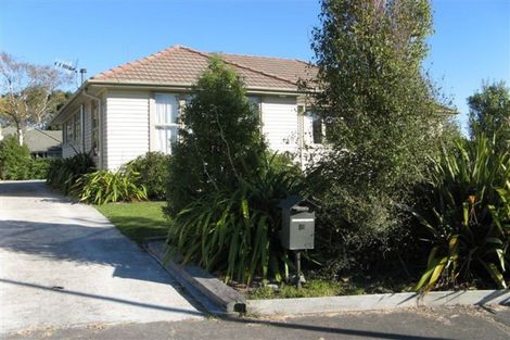 Photo of property in 8 Ayr Place, Hokowhitu, Palmerston North, 4410