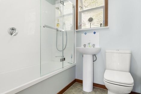 Photo of property in 7 Kingston Heights Road, Kingston, Wellington, 6021