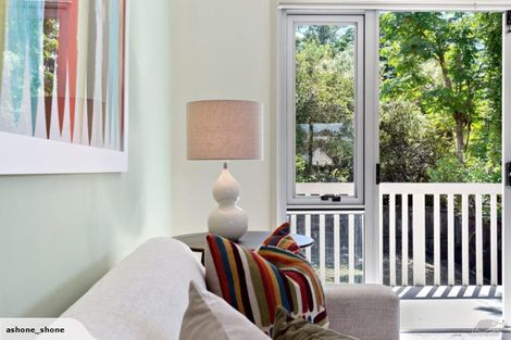 Photo of property in 1/2 Eastwood Rise, Browns Bay, Auckland, 0630