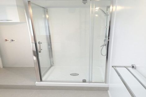 Photo of property in 5/320 Pakuranga Road, Pakuranga Heights, Auckland, 2010