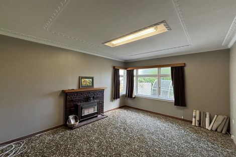 Photo of property in 31 Disraeli Street, Hawera, 4610