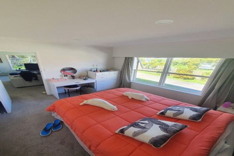 Photo of property in 1/14 Lynn Road, Bayview, Auckland, 0629