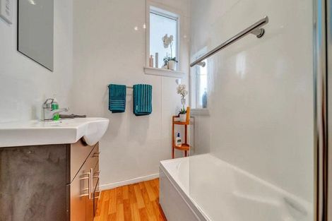 Photo of property in 4 Goodson Place, Hawera, 4610