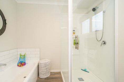 Photo of property in 13 Smiley Place, Mosgiel, 9024