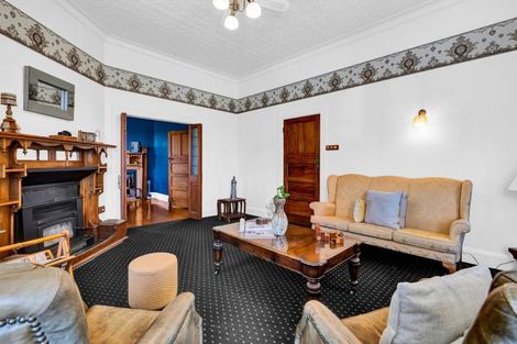 Photo of property in 68 Collins Street, Hawera, 4610