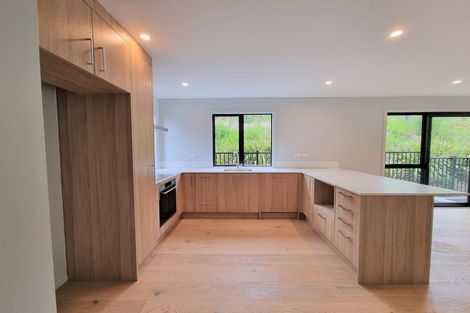 Photo of property in 4e Nerita Place, Long Bay, Auckland, 0630