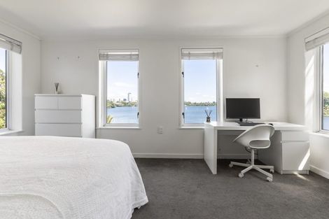 Photo of property in 1/38 Kitchener Road, Milford, Auckland, 0620