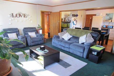 Photo of property in 52 Dunedin Street, Redwood, Christchurch, 8051