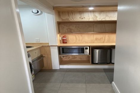 Photo of property in 30 Saint Michaels Crescent, Kelburn, Wellington, 6012