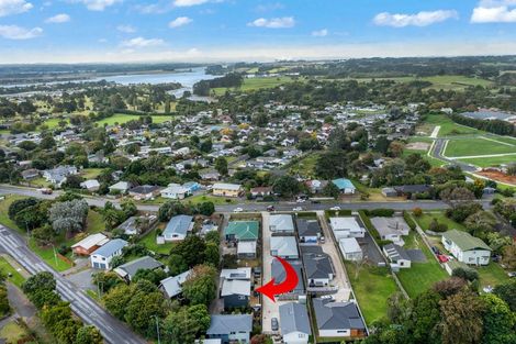 Photo of property in 5a Collingwood Road, Waiuku, 2123