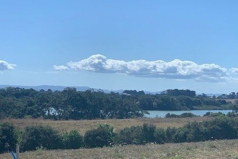 Photo of property in 10 Wheriko Avenue, Glenbrook, 2681