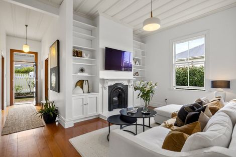 Photo of property in 68 Palmerston Road, Birkenhead, Auckland, 0626