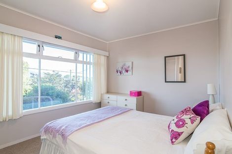 Photo of property in 32 Kiwi Road, Raumati Beach, Paraparaumu, 5032