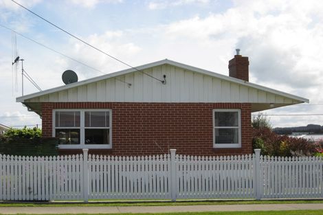 Photo of property in 186 Parsons Street, Tawhero, Whanganui, 4501
