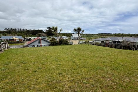 Photo of property in 3 Ewing Street, Hokio Beach, Levin, 5571