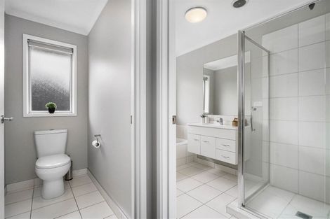 Photo of property in 9 Trauzer Place, Flagstaff, Hamilton, 3210