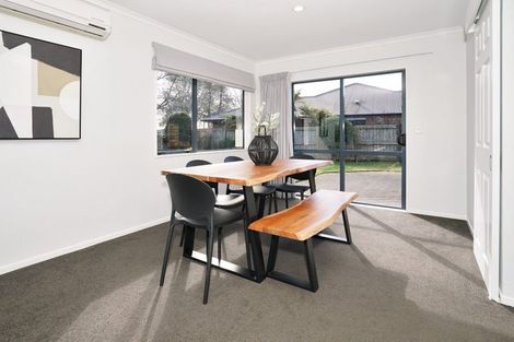 Photo of property in 35 Farringdon Avenue, Rototuna North, Hamilton, 3210