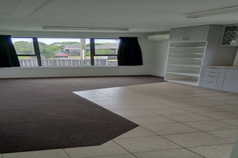 Photo of property in 33 Bournemouth Crescent, Aranui, Christchurch, 8061