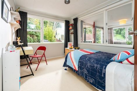 Photo of property in 6 Maybury Way, Island Bay, Wellington, 6023