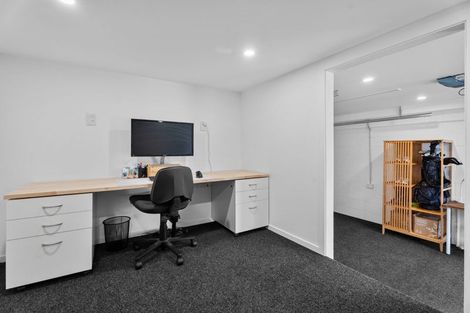 Photo of property in 1/181 Forrest Hill Road, Forrest Hill, Auckland, 0620