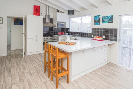 Photo of property in 2 Photinia Place, Aramoho, Whanganui, 4500