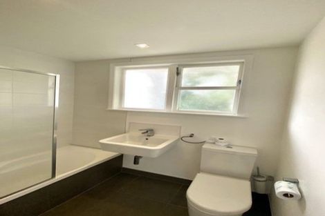 Photo of property in 24 Line Road, Glen Innes, Auckland, 1072