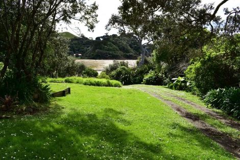 Photo of property in 1313 Matapouri Road, Matapouri, Whangarei, 0173