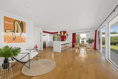 Photo of property in 19 Miro Street, Eastbourne, Lower Hutt, 5013