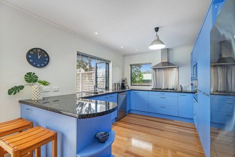 Photo of property in 136 Waimaire Avenue, Matarangi, Whitianga, 3592