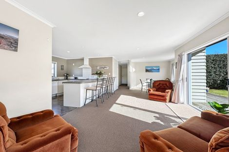 Photo of property in 53 Montgomery Crescent, Kinloch, Taupo, 3377