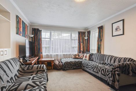 Photo of property in 90 Frensham Crescent, Woolston, Christchurch, 8062