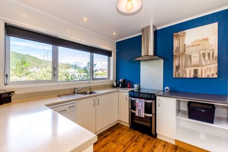 Photo of property in 34 Sylvan Avenue, Waikanae, 5036