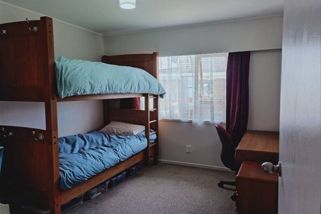 Photo of property in 1/166 Fisher Parade, Farm Cove, Auckland, 2012