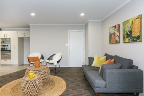 Photo of property in 137 Gloucester Street, Taradale, Napier, 4112