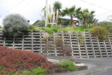 Photo of property in 11 The Terrace, Herald Island, Auckland, 0618