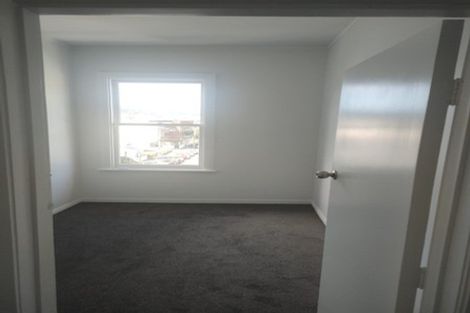 Photo of property in 142 Tasman Street, Mount Cook, Wellington, 6021