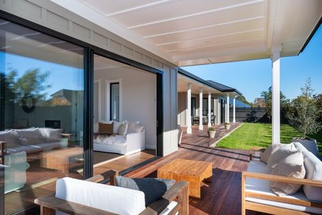 Photo of property in 8 Gage Lane, Havelock North, 4130