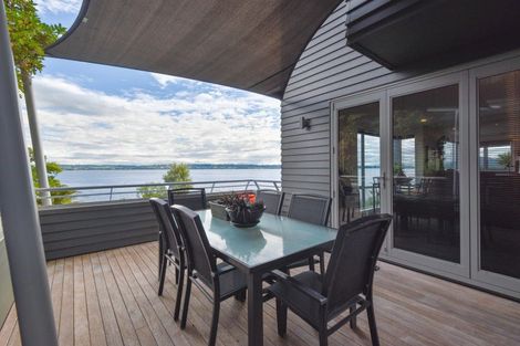 Photo of property in 24 Tupara Crescent, Kawaha Point, Rotorua, 3010