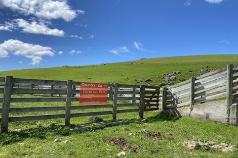 Photo of property in 125-127 Bell Road, Waiwhetu, Lower Hutt, 5010