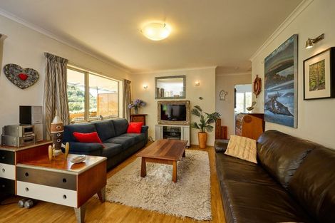 Photo of property in 17 Makura Road, Goose Bay, Kaikoura, 7374