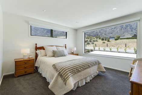 Photo of property in 5a Glenelg Lane, Jacks Point, 9371