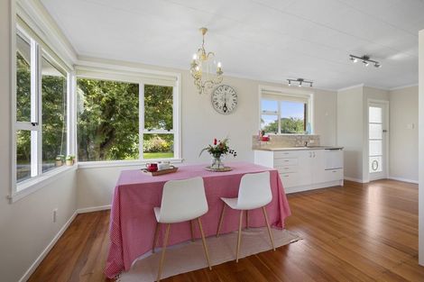 Photo of property in 252 Huatoki Street, Upper Vogeltown, New Plymouth, 4310