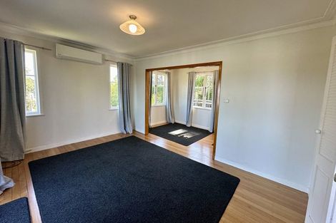 Photo of property in 9 Waiana Avenue, Mangere Bridge, Auckland, 2022