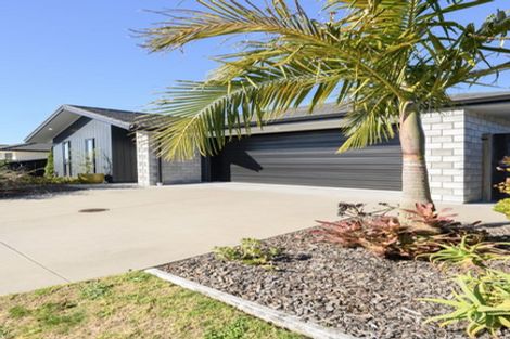 Photo of property in 15 Kanapa Close, Papamoa, 3118