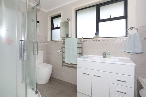 Photo of property in 15 Kennedy Avenue, Feilding, 4702