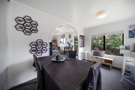 Photo of property in 2/9 Bellville Drive, Clendon Park, Auckland, 2103