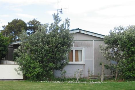 Photo of property in 18 Roretana Drive, Athenree, Waihi Beach, 3177