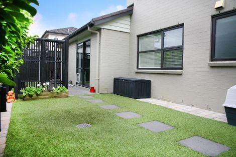 Photo of property in 21 Springcrest Drive, Karaka, Papakura, 2113