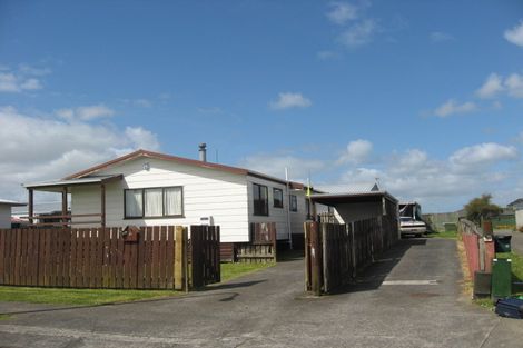 Photo of property in 2/18 Templeton Place, Clendon Park, Auckland, 2103