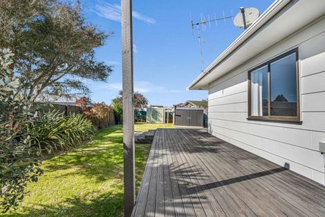 Photo of property in 5 Titoki Place, Edgecumbe, 3120